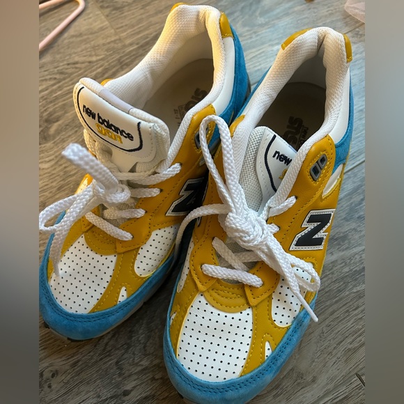 NEW BALANCE 991 x SNS Sneakers - Picture 1 of 4